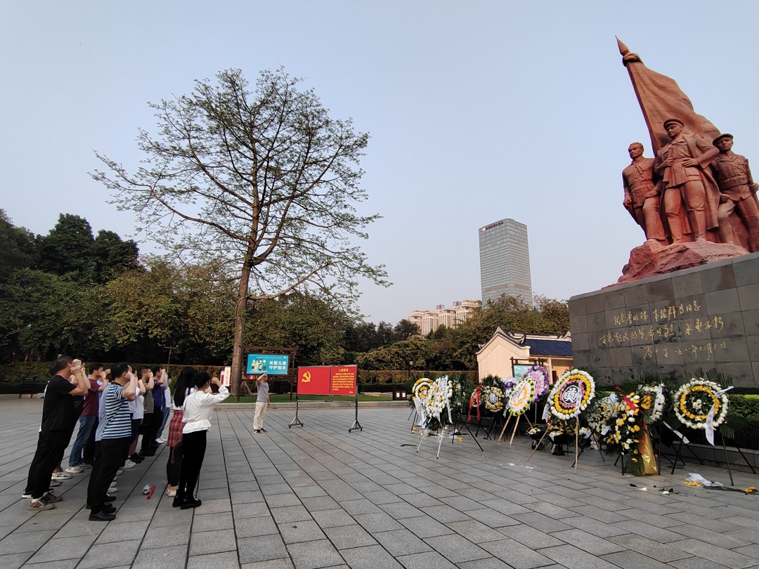 fd7f6a3a4923495e9270073aaa55b7a1.jpg fd7f6a3a4923495e9270073aaa55b7a1.jpg